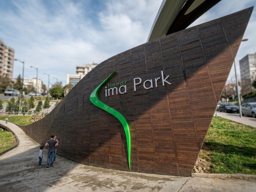 Sima Linear Park