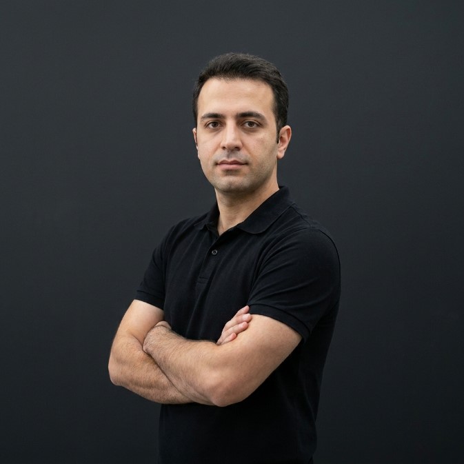پارسا شاکری